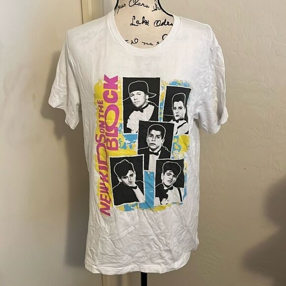 New Kids On The Block White Graphic Shirt - Picture 1 of 9